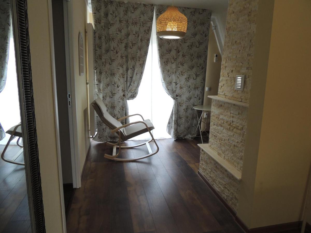 Hotel Blue Sky House Balotesti Zewnętrze zdjęcie