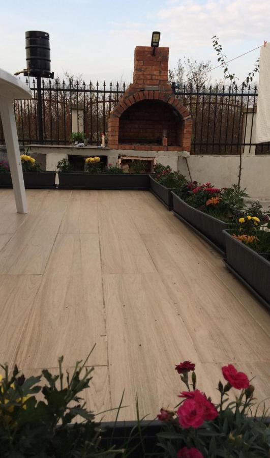 Hotel Blue Sky House Balotesti Zewnętrze zdjęcie